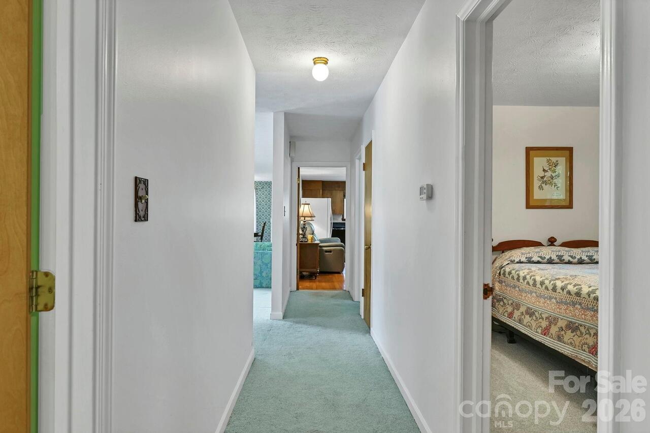 Listing Photo 19
