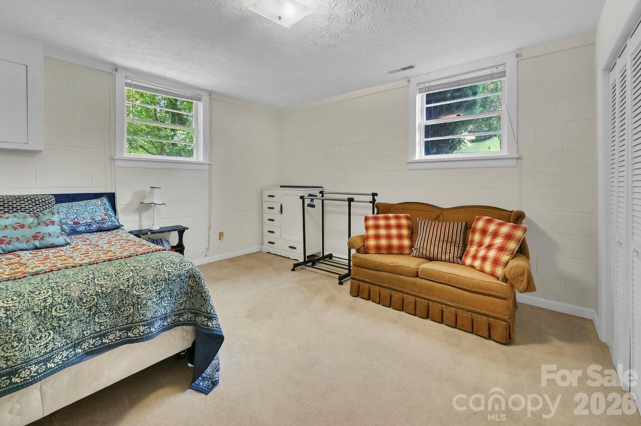 Listing Photo 24