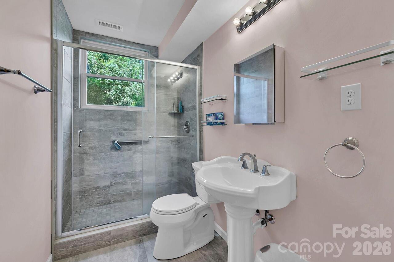 Listing Photo 25