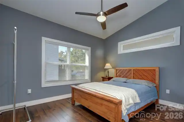 Listing Photo 19