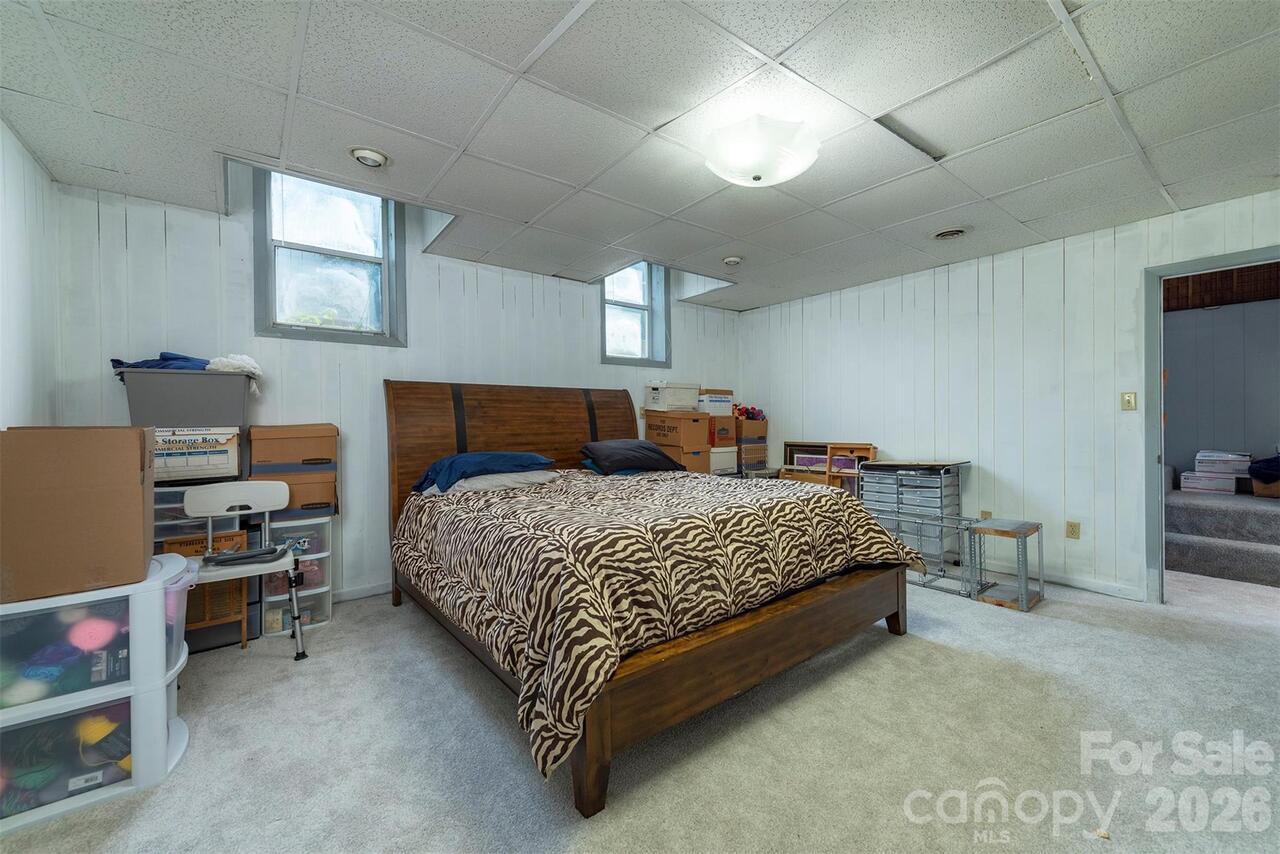 Listing Photo 11