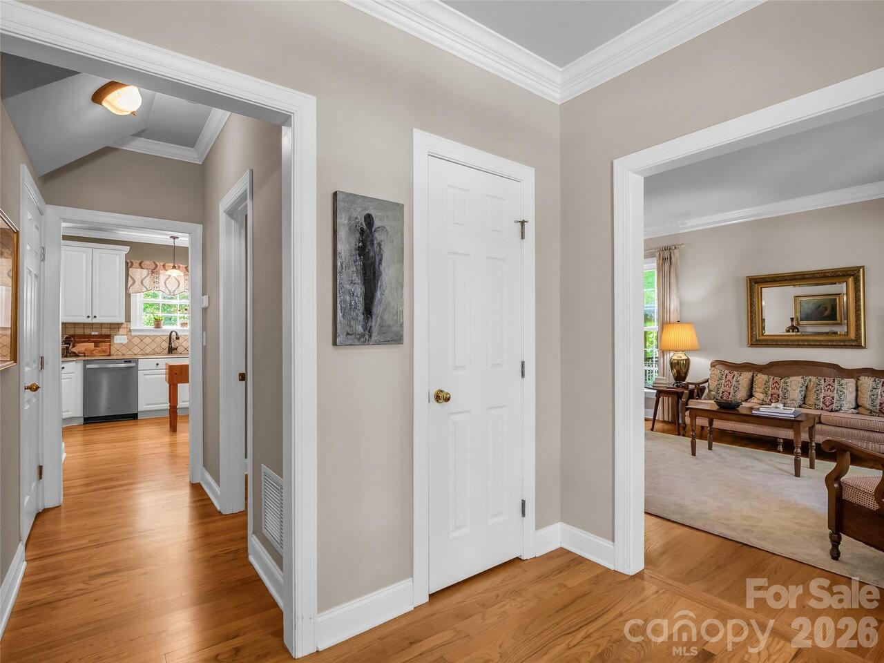 Listing Photo 7