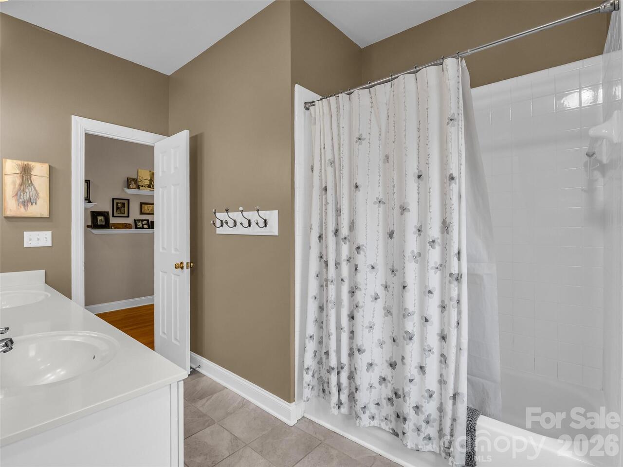 Listing Photo 28