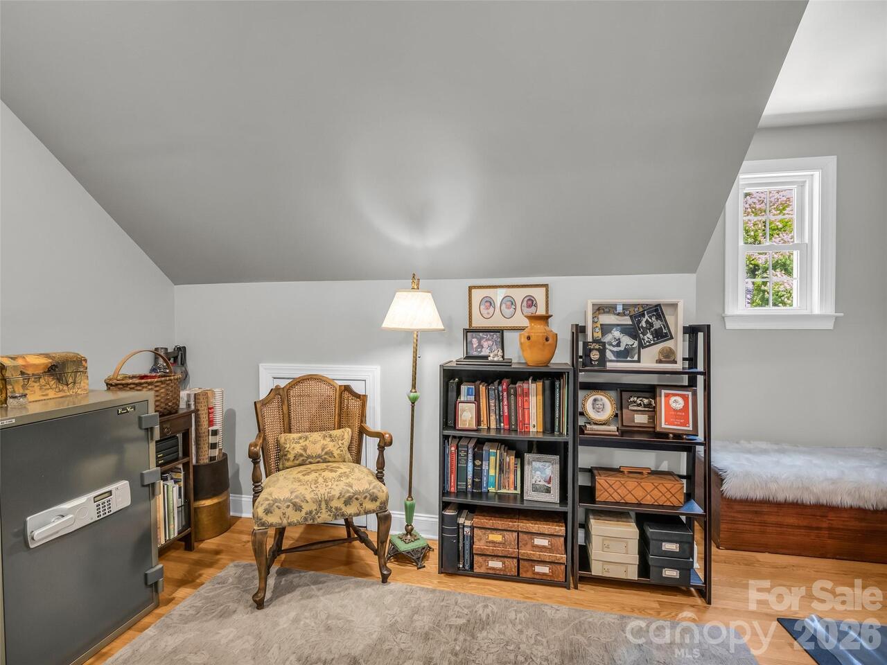 Listing Photo 32