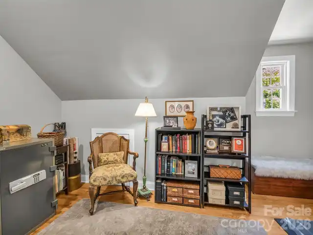 Listing Photo 32