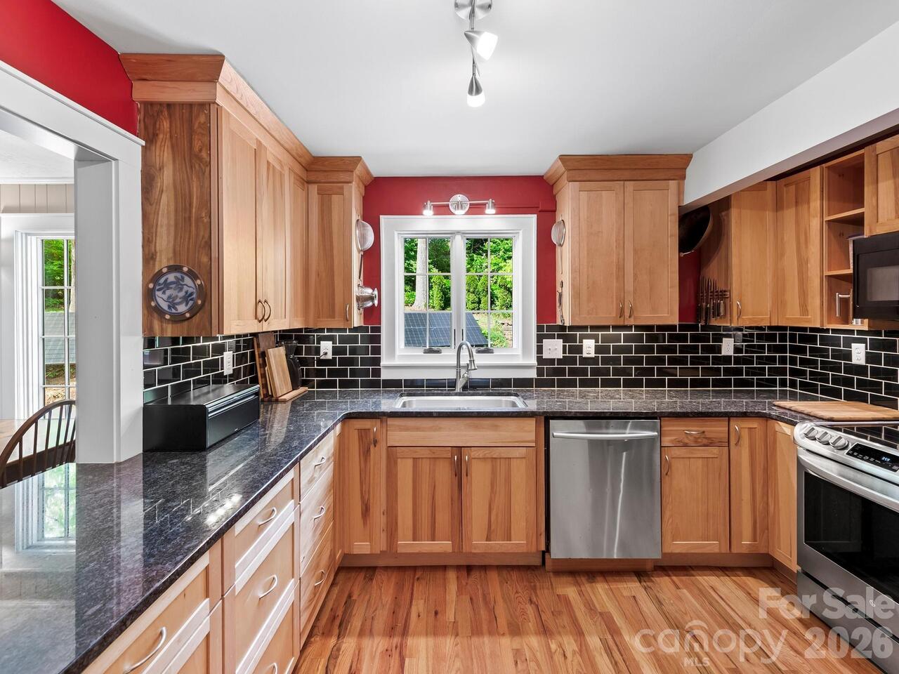 Listing Photo 13