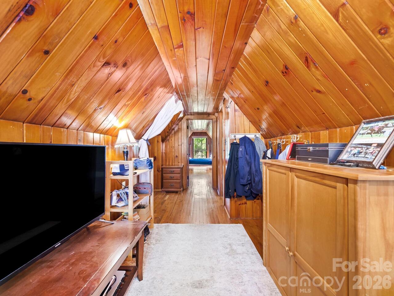Listing Photo 34