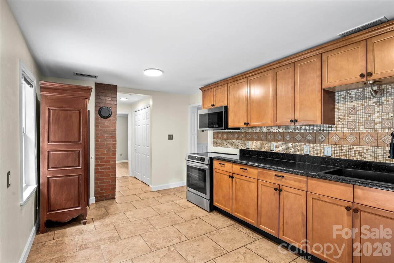 Listing Photo 13