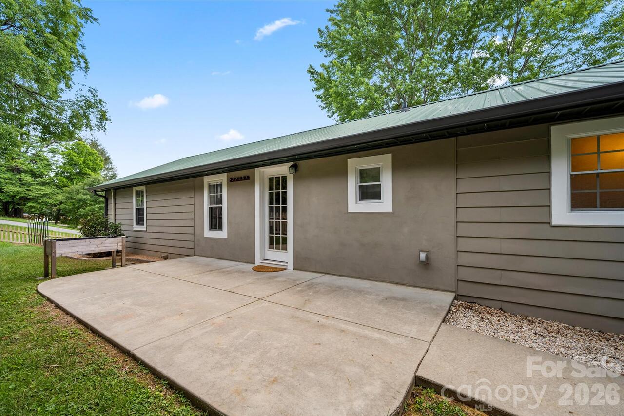 Listing Photo 28