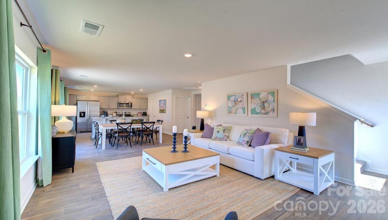 Listing Photo 14