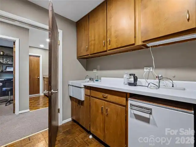 Listing Photo 15