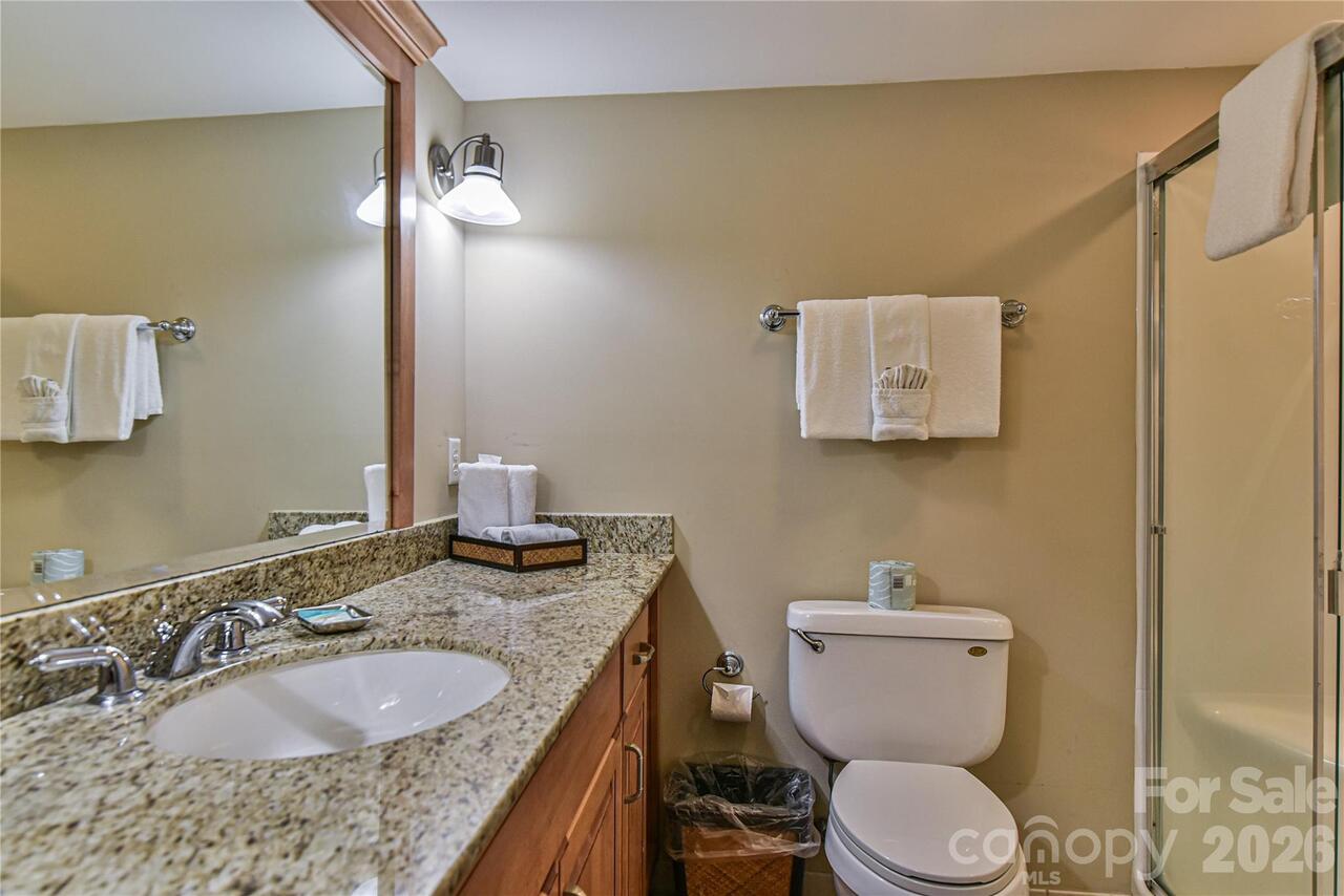 Listing Photo 12