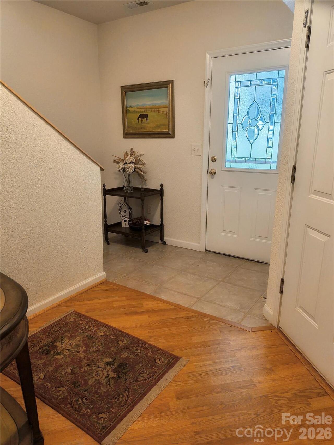 Listing Photo 8