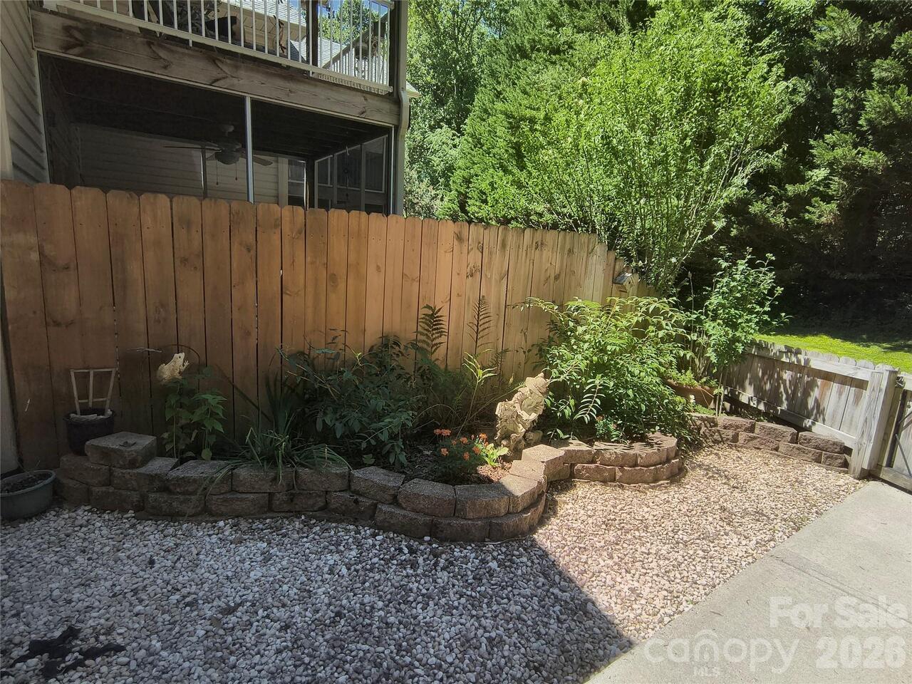 Listing Photo 13