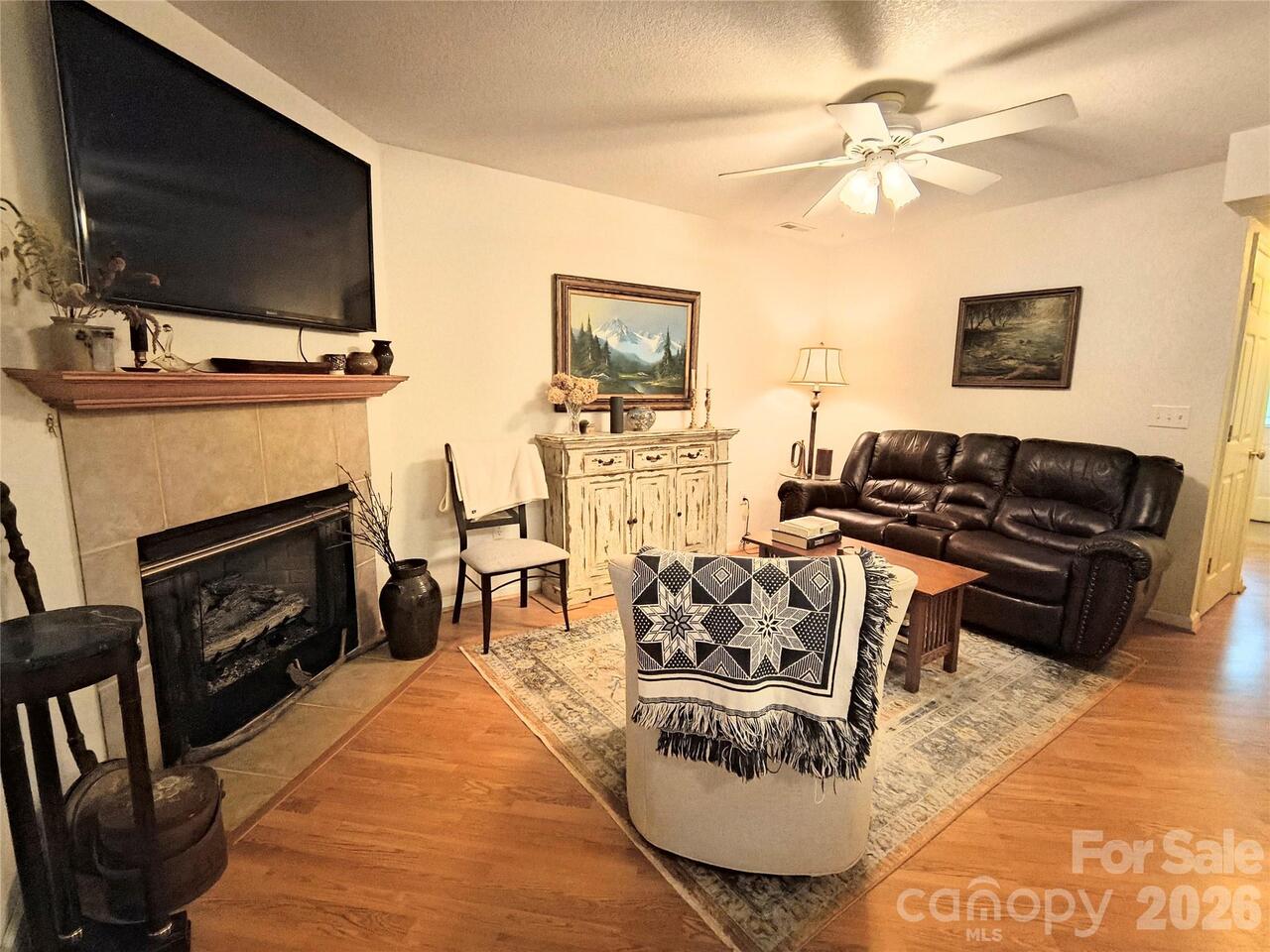 Listing Photo 16