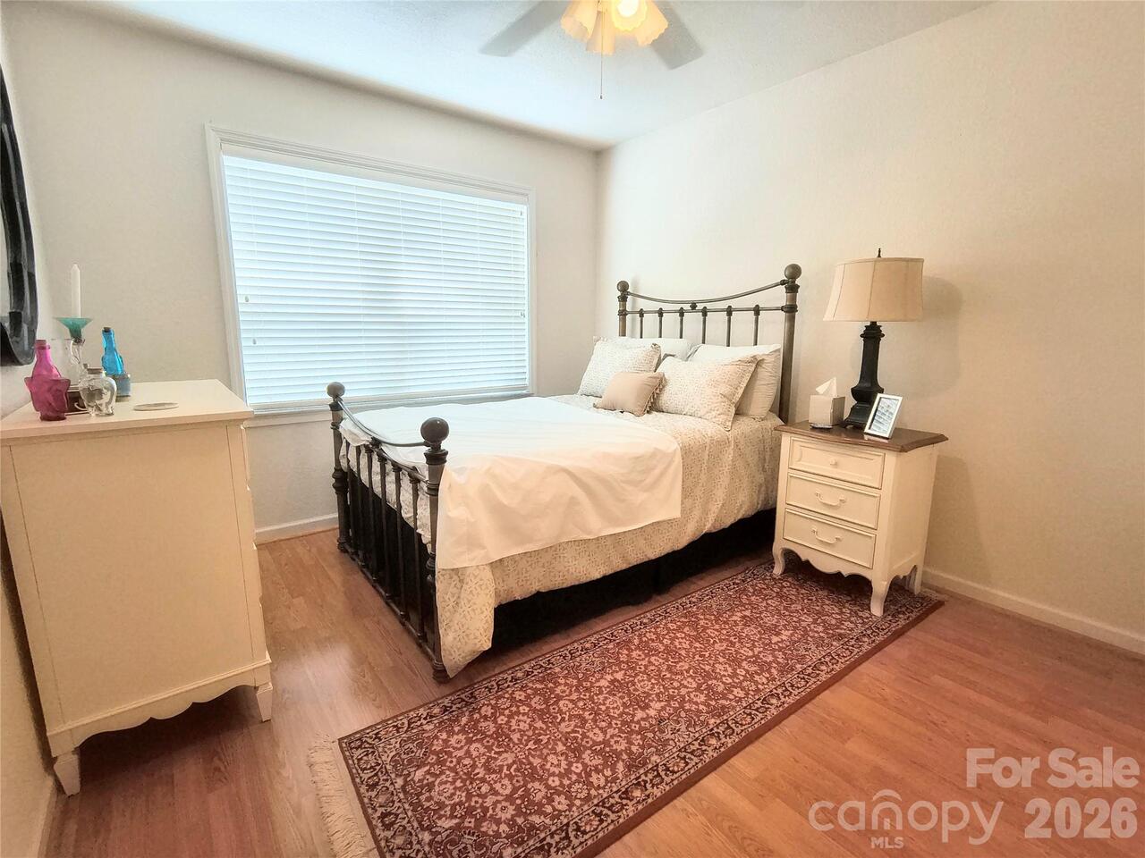 Listing Photo 19