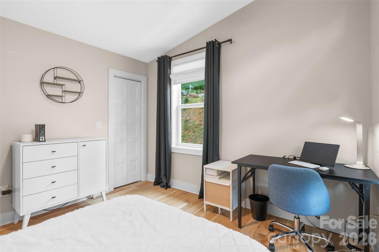 Listing Photo 21