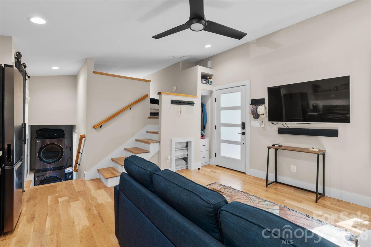Listing Photo 29
