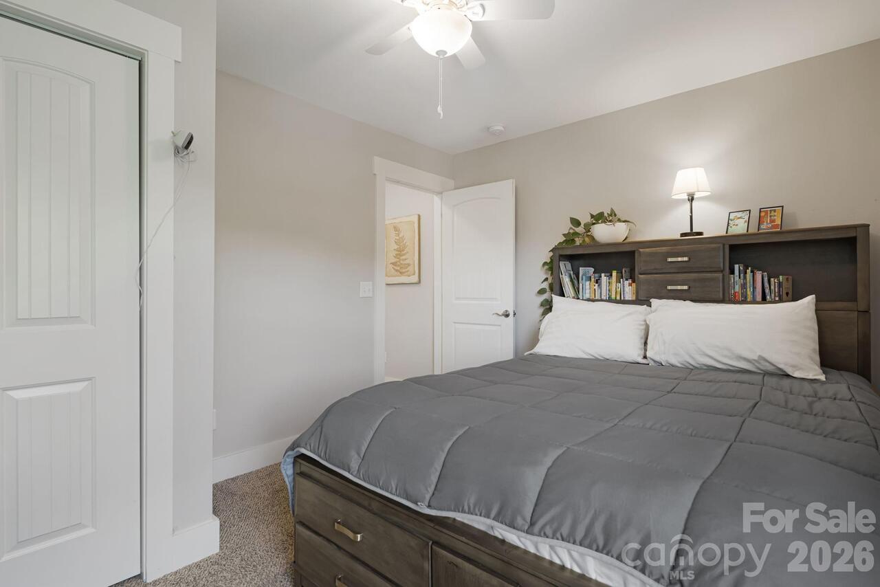 Listing Photo 16