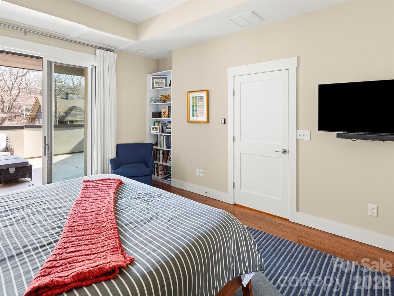 Listing Photo 14