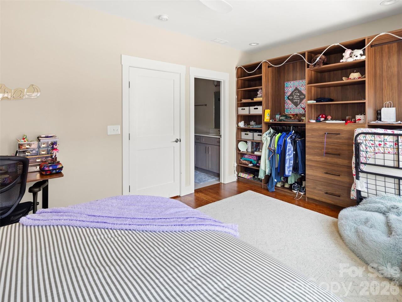Listing Photo 18