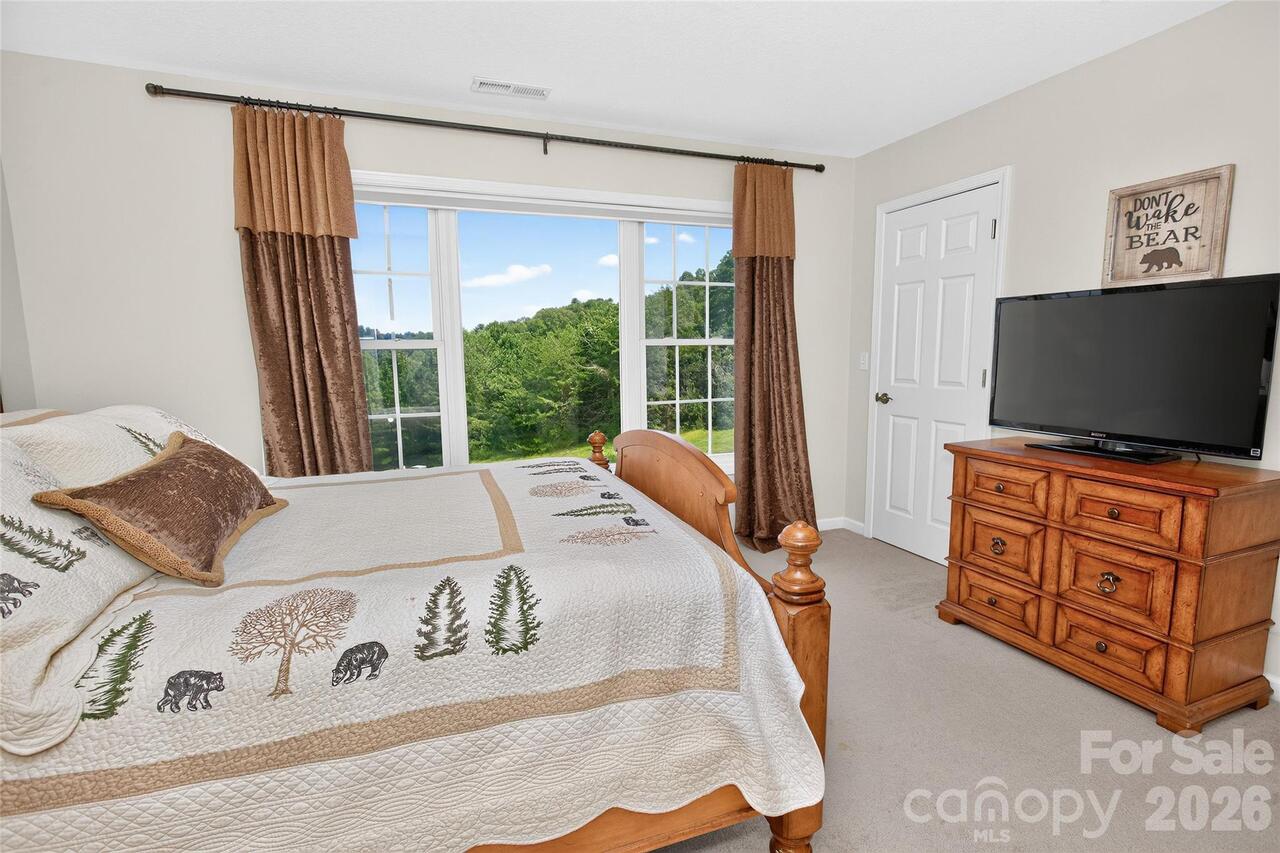 Listing Photo 28