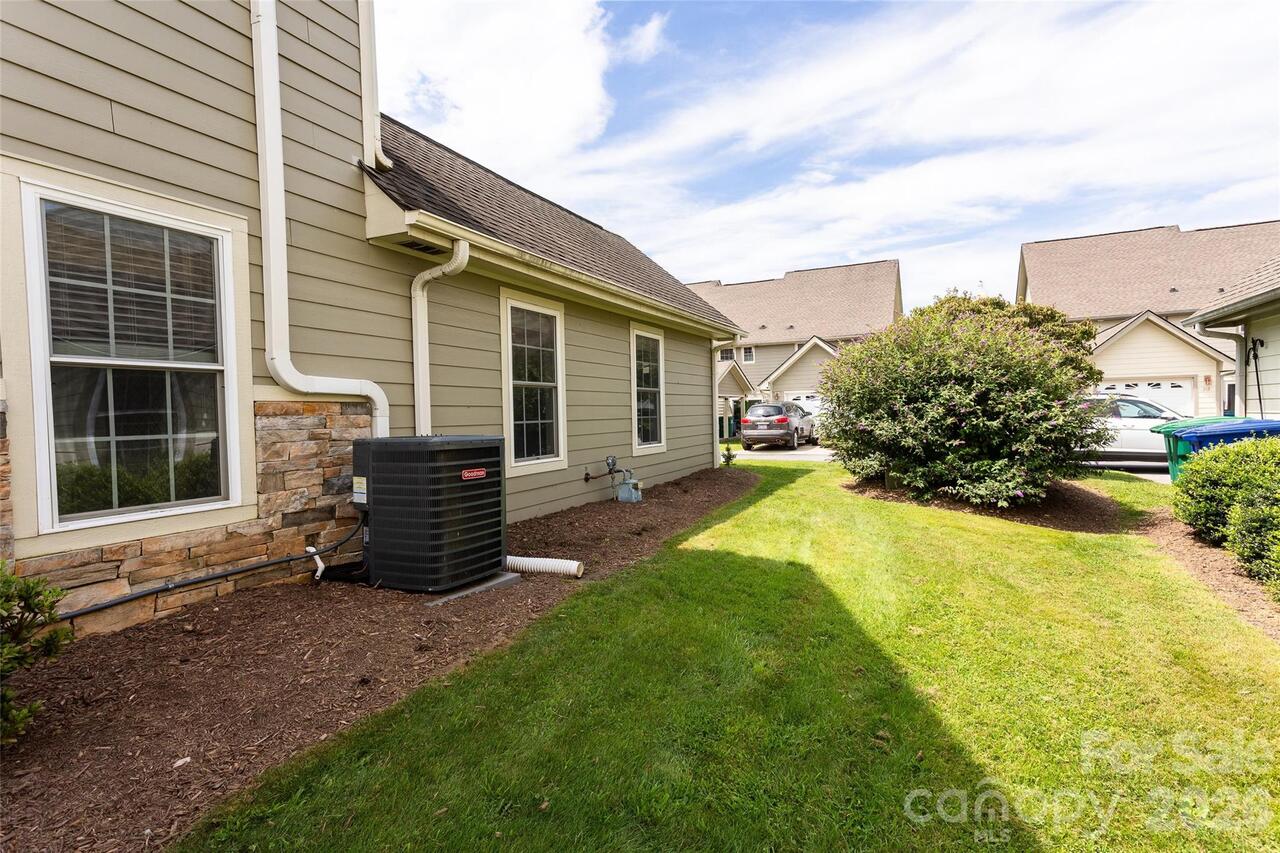 Listing Photo 35