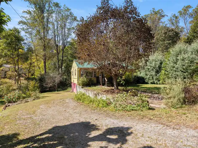 Listing Photo 4