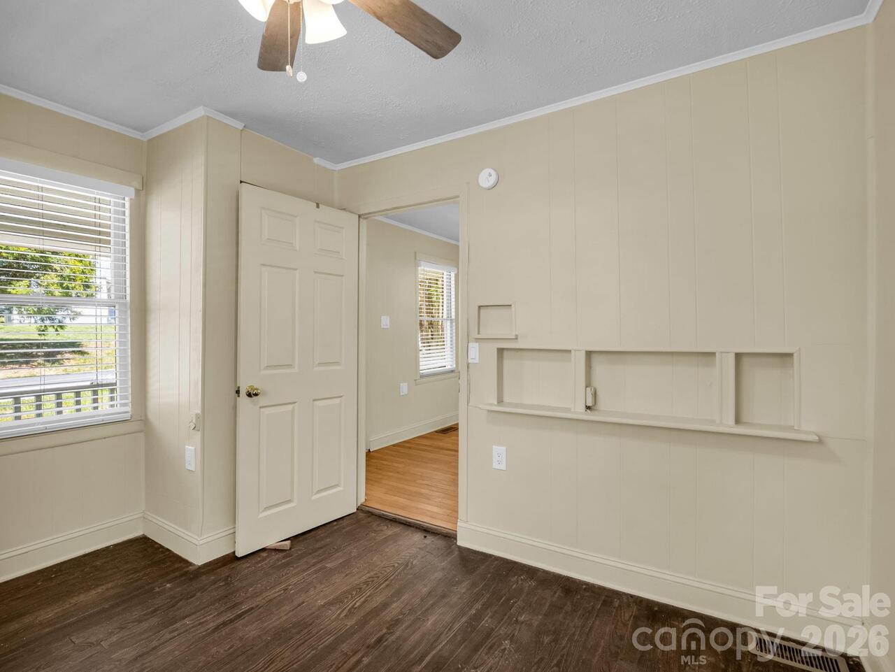Listing Photo 14