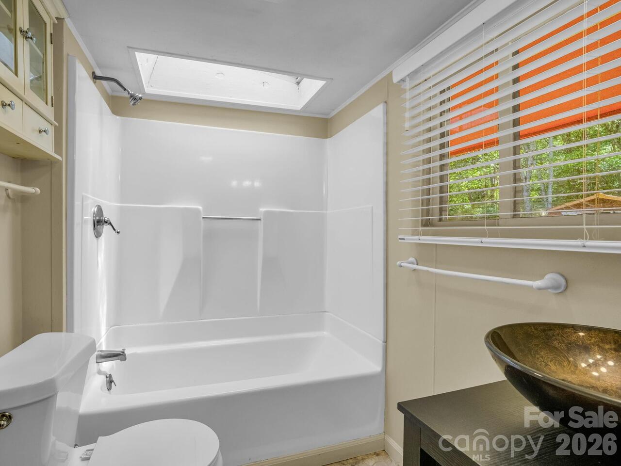 Listing Photo 18