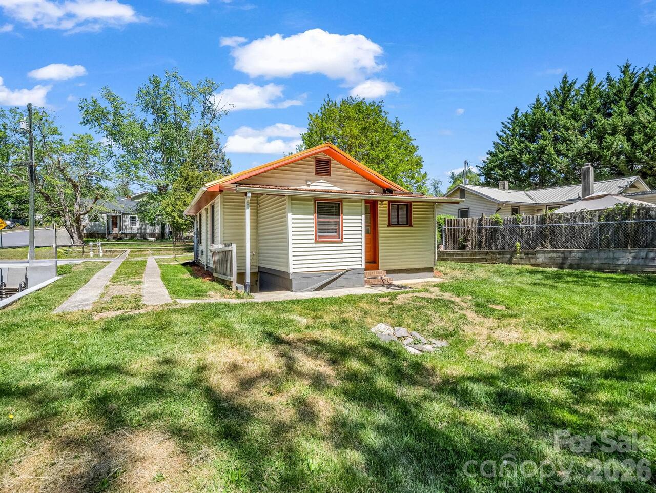 Listing Photo 22