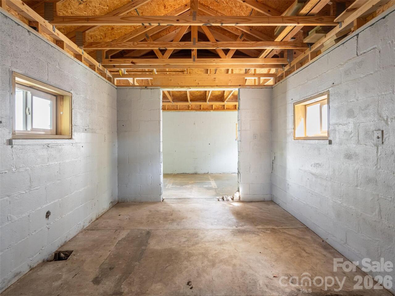 Listing Photo 32