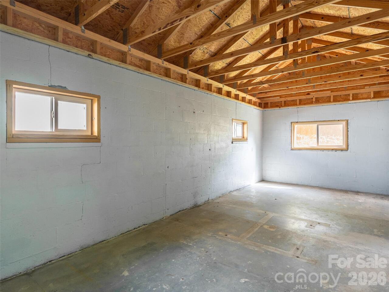 Listing Photo 33