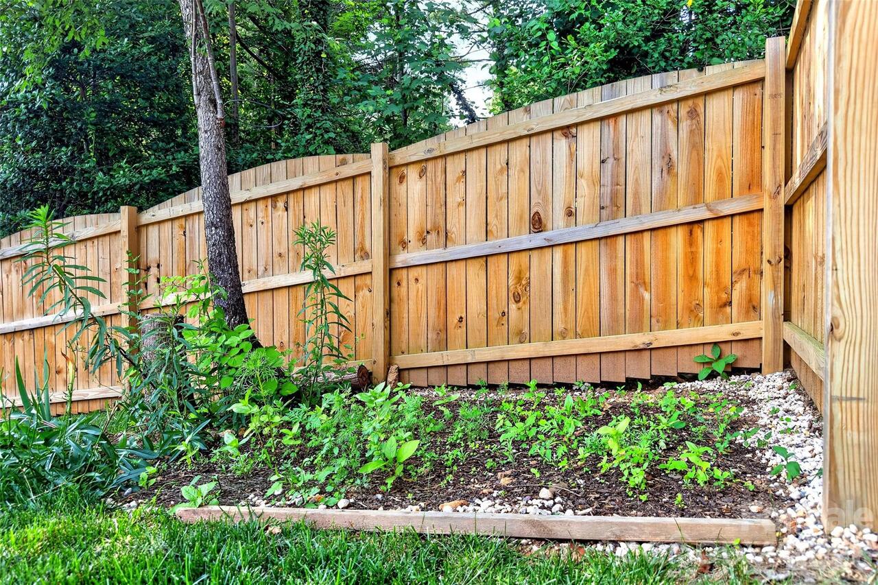 Listing Photo 31