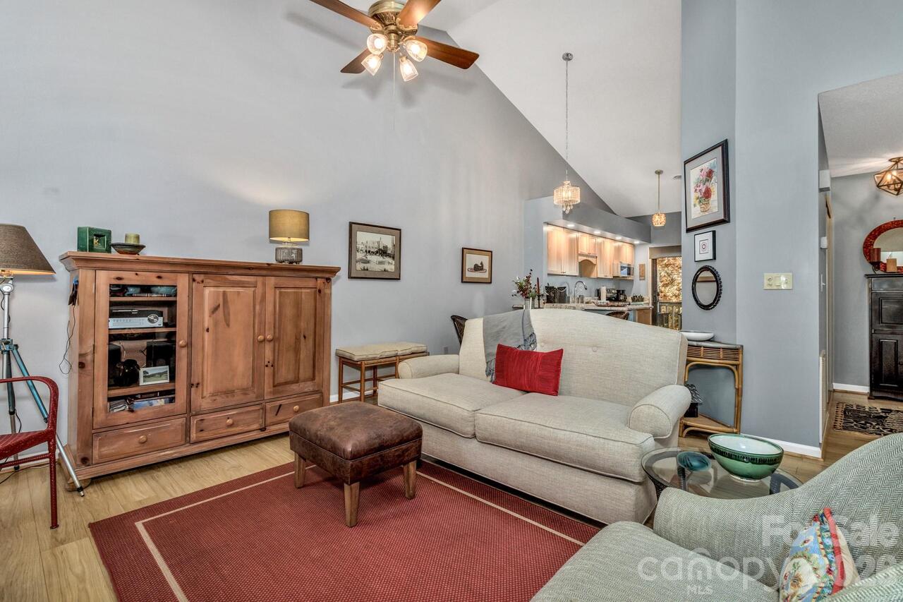 Listing Photo 7