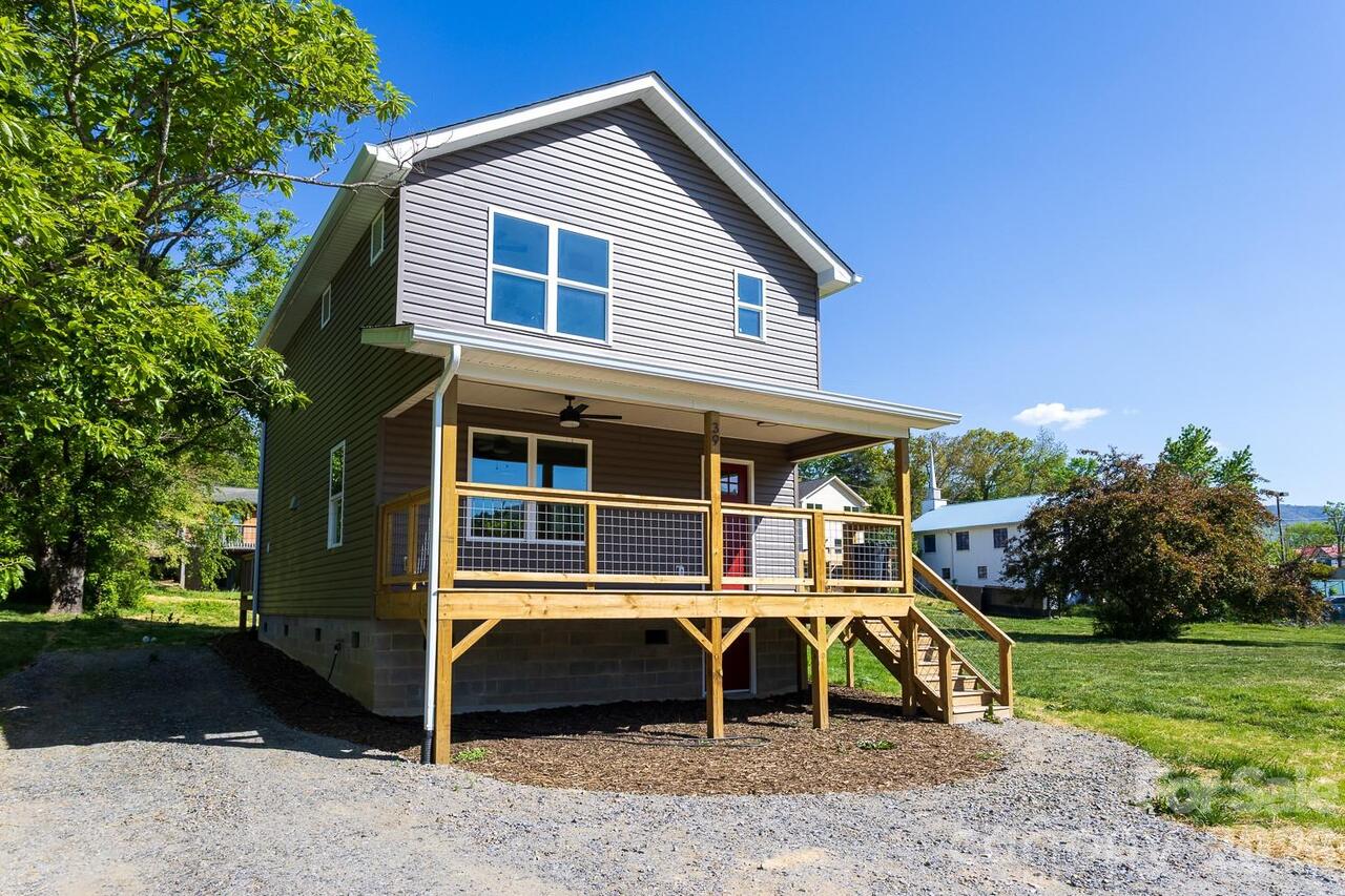 Listing Photo 1