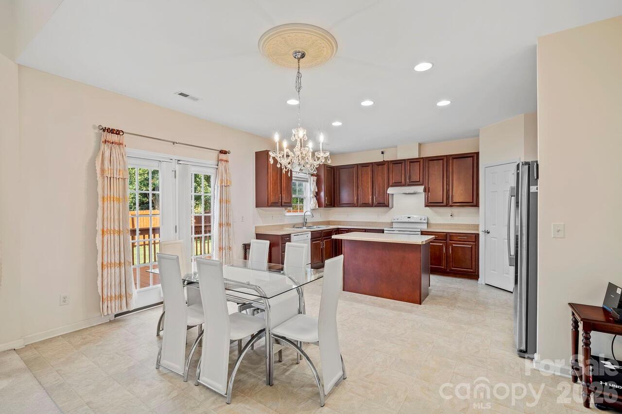 Listing Photo 18