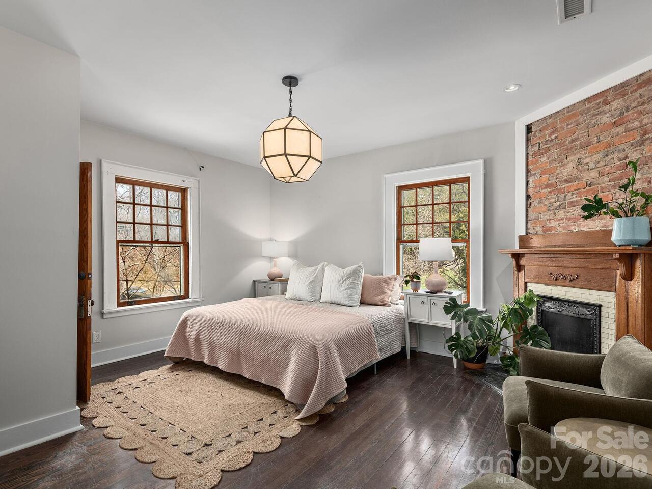 Listing Photo 17