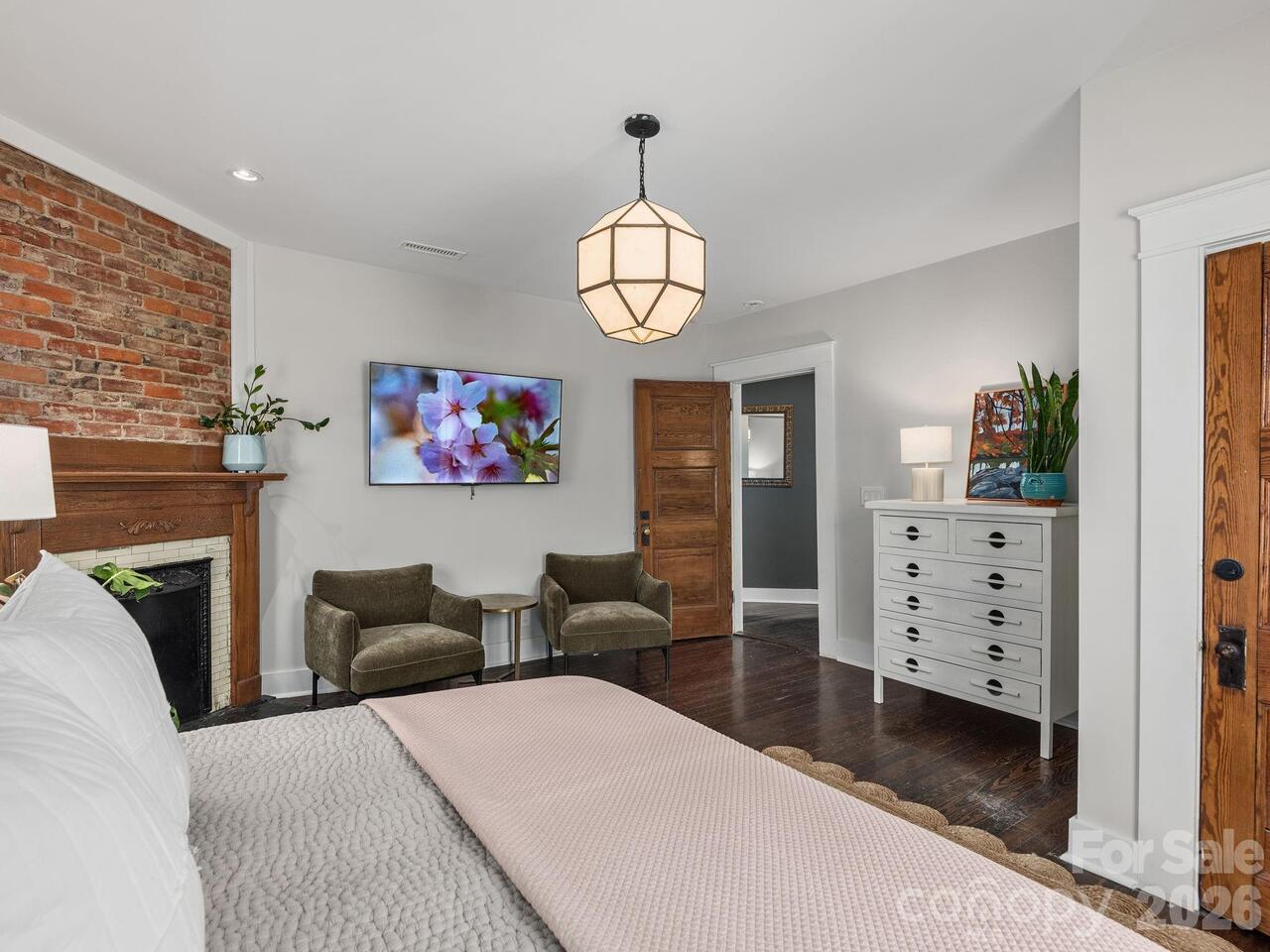 Listing Photo 18