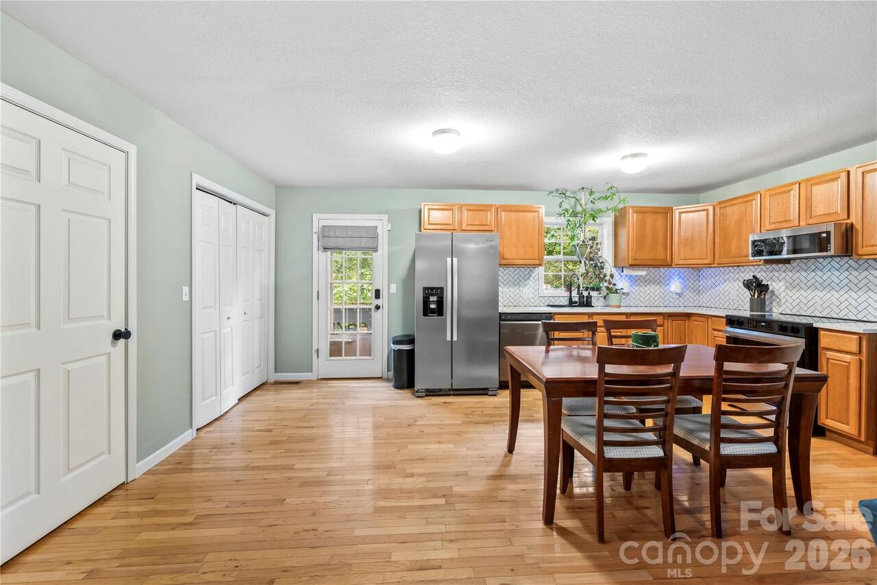 Listing Photo 13