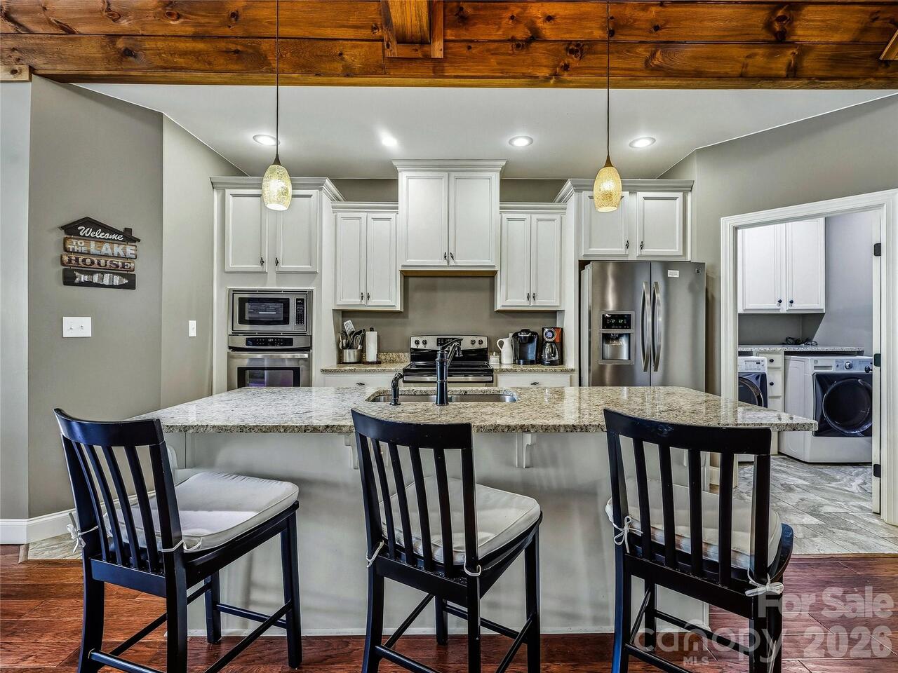 Listing Photo 11