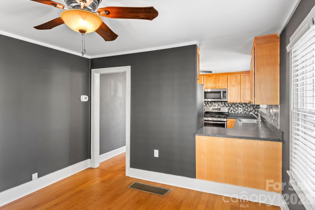 Listing Photo 15