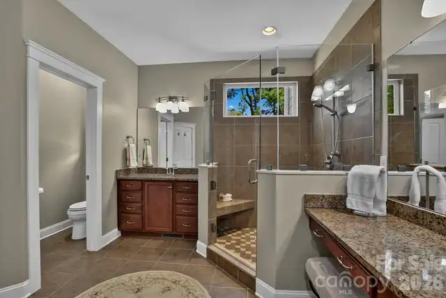 Listing Photo 22