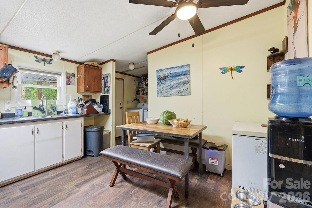 Listing Photo 12