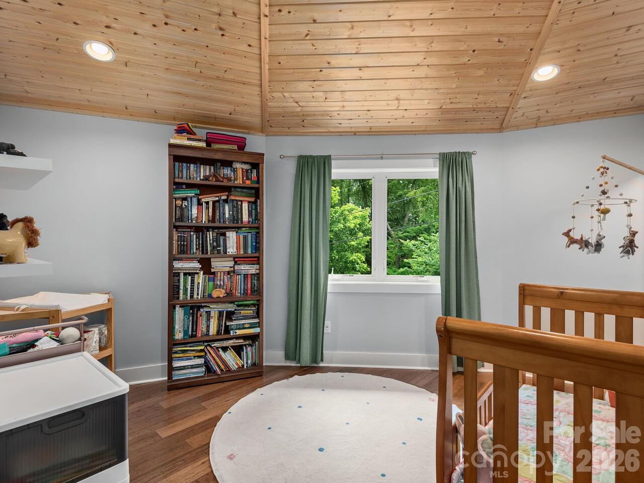 Listing Photo 17