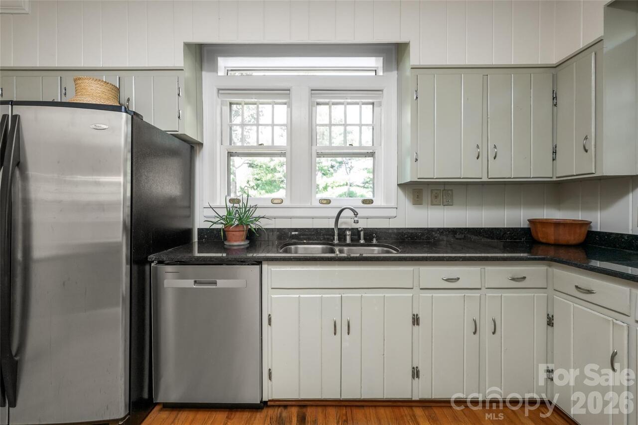 Listing Photo 18