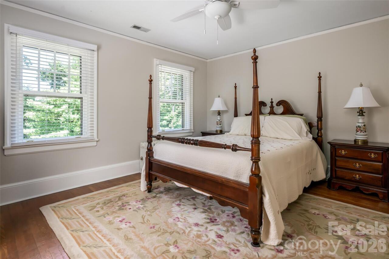 Listing Photo 25