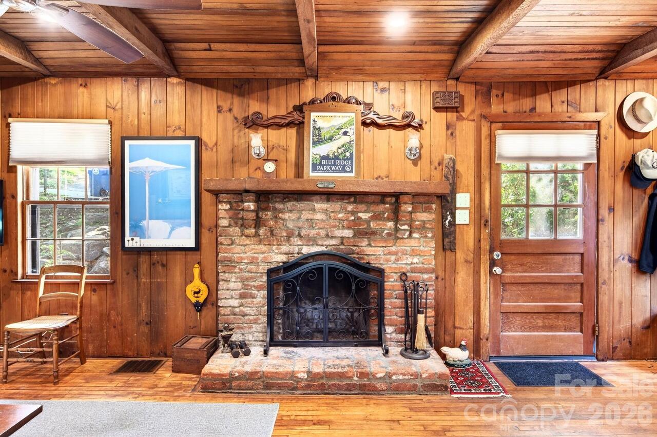 Listing Photo 7