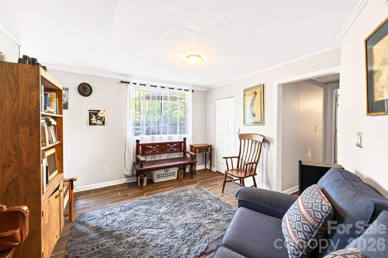 Listing Photo 18