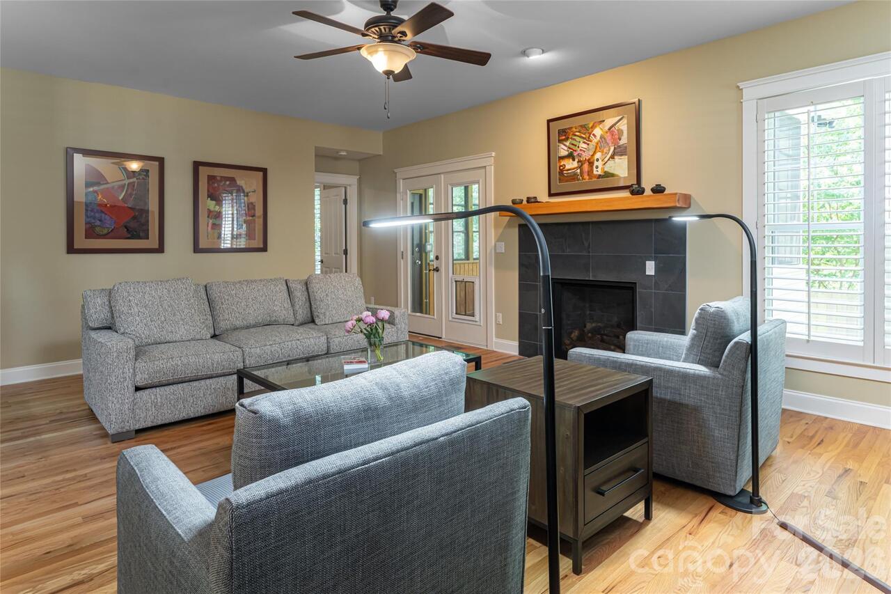 Listing Photo 17